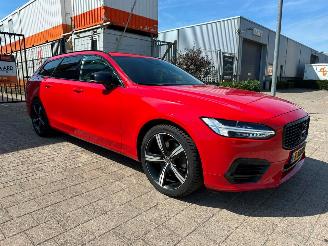 Vaurioauto  passenger cars Volvo V-90 2.0 T8 AWD R-Design 2018/4