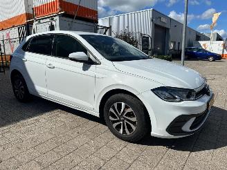 Damaged car Volkswagen Polo 1.0 TSI Automaat Life Business 2022/9