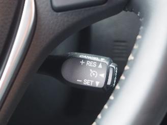 Toyota Auris 1.8 Hybrid dynamic Ultimate picture 17