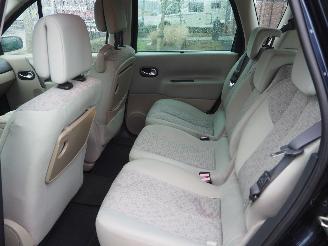 Renault Scenic 1.6-16V Business Line picture 20