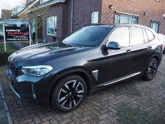 BMW iX3 Executive 80 KWH picture 1