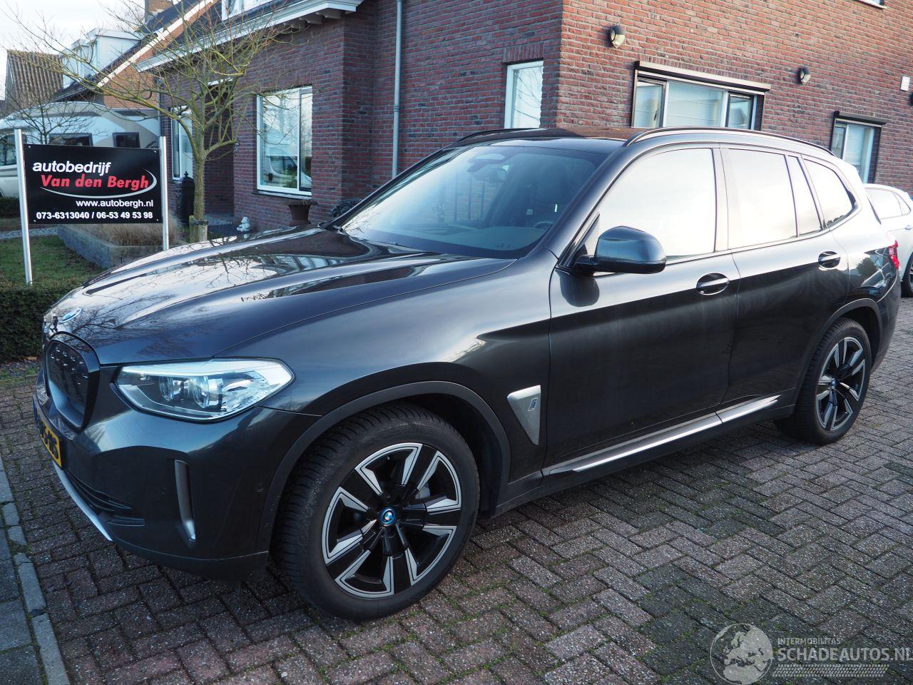 BMW iX3 Executive 80 KWH