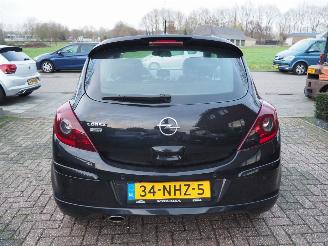 Opel Corsa 1.4-16V Opc-Line picture 5