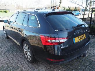Skoda Superb 2.0 TDI Nusiness edi Automaat picture 6