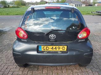 Toyota Aygo 1.0-12V motor kapot picture 5