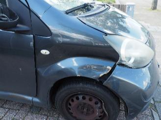 Toyota Aygo 1.0-12V motor kapot picture 9