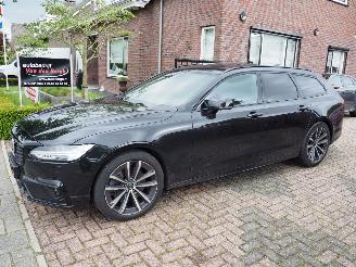 škoda osobní automobily Volvo V-90 2.0 B4 R-Design Motorschaden 2021/5