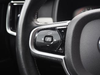 Volvo V-90 2.0 B4 R-Design Motorschaden picture 14