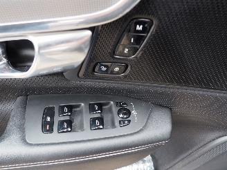 Volvo V-90 2.0 B4 R-Design Motorschaden picture 22