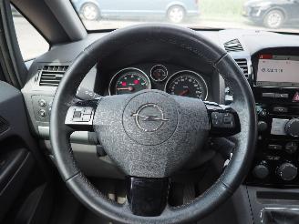 Opel Zafira 1.8 Cosmo 7 Persoons picture 15