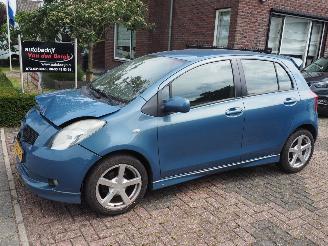 Coche accidentado Toyota Yaris 1.3 VVTi Sol 2007/7