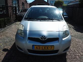 Toyota Yaris 1.0 VVTi Acces picture 2