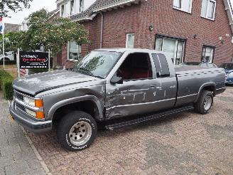 krockskadad bil auto Chevrolet Silverado Ext.Cab 5.7 v8 1988/3