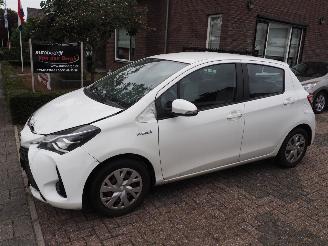 Schadeauto Toyota Yaris 1.5Hybrid Active 2019/9