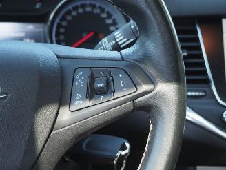 Opel Astra 1.6 CDTI Business+ Automaat picture 18
