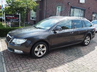 Damaged car Skoda Superb 1.8 TSI Ambition Business Line 2011/1