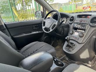 Kia Carens 2.0 AIRCO picture 6