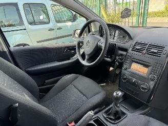 Mercedes A-klasse A160 70KW AIRCO 136.000 km NAP! picture 5
