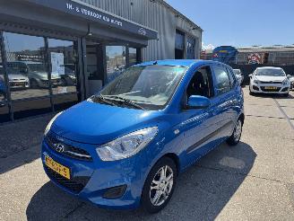 krockskadad bil auto Hyundai I-10 1.1 AIRCO 2011/4