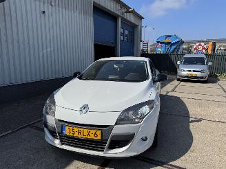 Renault Mégane Coupe 2.0 102KW AUTOMAAT BOSE LEER picture 2