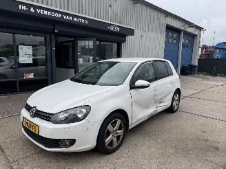 Vaurioauto  passenger cars Volkswagen Golf 1.2 TSI 2010/9