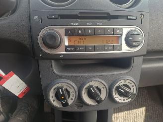 Mitsubishi Colt 1.3 Intro Edition picture 9