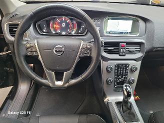 Volvo V-40 2.0 D2 88-KW Automaat 5drs Momentum picture 18