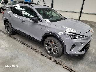 Voiture accidenté Cupra Formentor 1.5 e-Hybrid 150-KW DSG Plug-In-Hybrid 2025/12