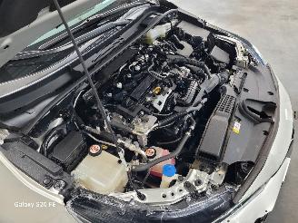 Toyota Corolla Touring Sports 2.0 Hybrid 112-KW Automaat picture 11