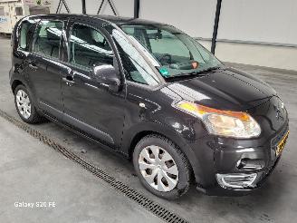 krockskadad bil auto Citroën C3 picasso 1.4 VTi 70-KW 5-Bak Aura 5drs Airco 2011/3