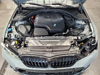 BMW 3-serie 318i Touring 115-KW Automaat M-Sport Panoramdak picture 8