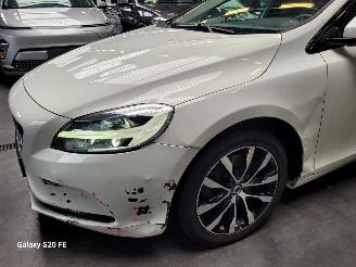 Volvo V-40 1.5 T3 112-KW Automaat 5drs Panoramadak picture 5