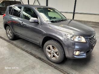 Voiture accidenté Toyota Rav-4 2.0 VVTi 116-KW 6-Bak X-Style 2-WD 2012/4