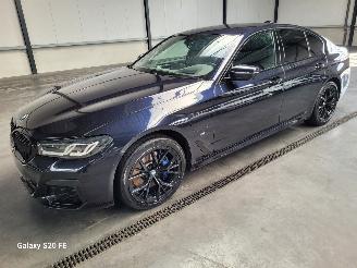 Vaurioauto  passenger cars BMW 5-serie 530e Limo 215-KW Automaat M-SPORT Facelift 2022/4