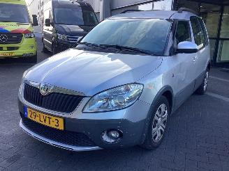 Schadeauto Skoda Roomster 12.TSI 2010/7