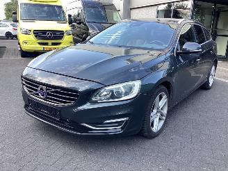 Unfallwagen Volvo V-60 2.4 Plug in Hybrid 2013/7