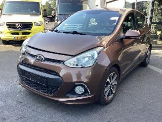 Voiture accidenté Hyundai I-10 1.2 16V 2015/10