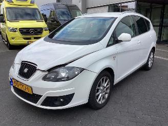 damaged passenger cars Seat Altea xl 1.2 TSI Ecomotive Businessline COPA 2012/4