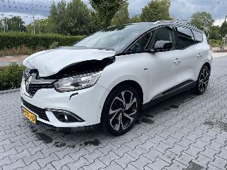 Unfallwagen Renault Grand-scenic 1.3 TCe Bose Automaat 2018/2
