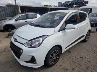 Vrakbiler auto Hyundai I-10 i10 (B5), Hatchback, 2013 / 2019 1.2 16V 2017/3