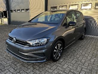 uszkodzony samochody osobowe Volkswagen Golf Sportsvan 1.0 TSI AUTOMAAT / NAVI / CRUISE / CLIMA / CAMERA 2019/8