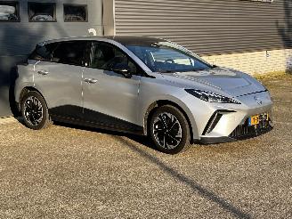 MG MG4 ELECTRIC LUXURY 64Kwh picture 3