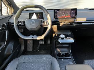 MG MG4 ELECTRIC LUXURY 64Kwh picture 12