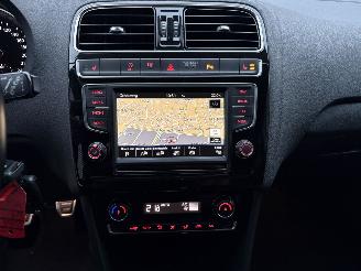Volkswagen Polo 1.0i SOUND / CLIMA / NAVI / PDC picture 14