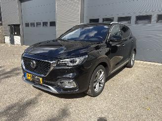 Unfallwagen MG EHS 1.5 TGDI PLUG IN / LEER / PANO / CRUISE / CAMERA 2022/5