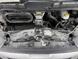 Peugeot Boxer 35 2.2 BlueHDI 121kw Pick-Up Airco picture 14