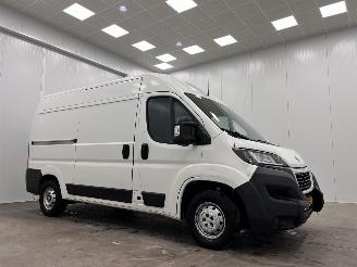 skadebil bedrijf Peugeot Boxer 2.2 BlueHDI L2H2 Navi Airco 2020/9