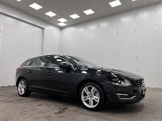 skadebil auto Volvo V-60 2.4 D6 AWD Plug-In Hybrid Summum Navi Clima 2014/3