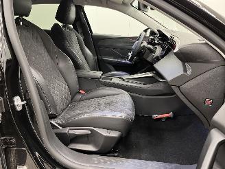 Peugeot 408 1.2 Autom. Allure Pack Navi Clima picture 9