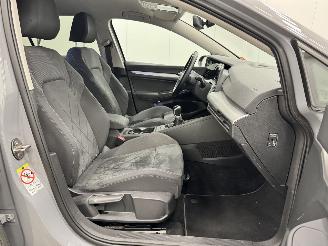 Volkswagen Golf 2.0 TDI Life 5-drs Navi Clima picture 9